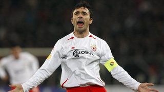 Тодор Янчев поднови договора си с ЦСКА, Морозс преговаря с "Левски"