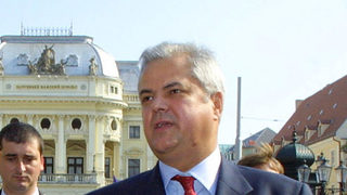 Бившият румънски премиер Нъстасе е опитал да се самоубие след присъда