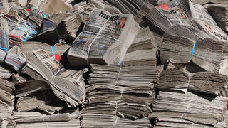 Политолог: Печатните медии се булевардизират