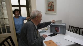 В Чехия тече вторият изборен ден
