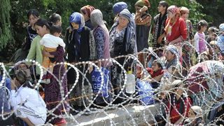 Пет доживотни присъди след първото дело за размириците в Киргизстан
