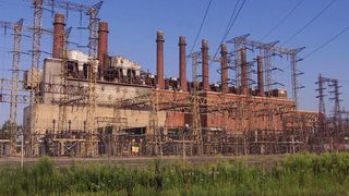 Полша очаква поне две финални оферти за енергийното дружество PAK