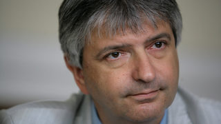 Лъчезар Иванов губи всички постове, но остава в парламента