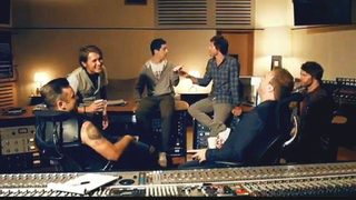 Роби Уилямс се събра с Take That за нов албум