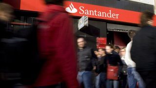 <span class="highlight">Santander</span> планира да листне британското си звено на борсата