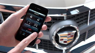 Смартфони ще командват от дистанция автомобилите на GM