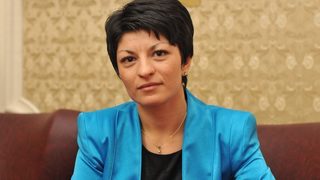 Десислава Атанасова, председател <span class="highlight">на</span> здравната комисия: Всички големи промени ще се обсъждат наесен