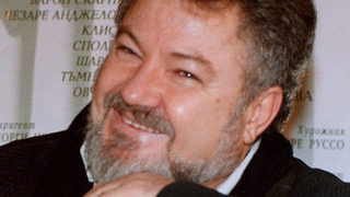 <span class="highlight">Калуди</span> <span class="highlight">Калудов</span> е отстранен от директорския пост в Пловдивската опера