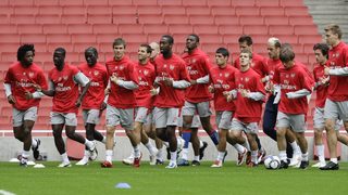 Emirates ще остане спонсор на "Арсенал"