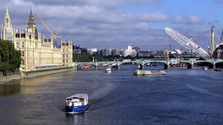Финансовият сектор в лондонското Сити започва да създава повече работни места