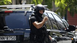 Крадци изгубиха милион евро при обир като от филм в Гърция