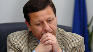 Председателят <span class="highlight">на</span> КРС остана без право <span class="highlight">на</span> достъп до класифицирана информация