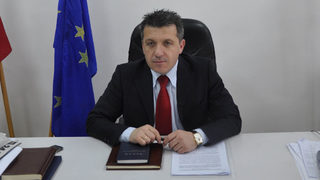 Разбита е колата на шефа на ветеринарите Йордан Войнов