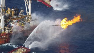 Правителството на САЩ подели вината за петролния разлив в Мексиканския <span class="highlight">залив</span>