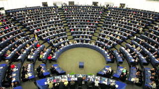 Остър дебат за ромите в Европарламента