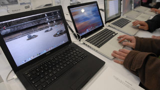 МВР задържа двама варненци за разпространение на детска порнография в интернет