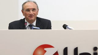 Федерико Гицони ще разчита изцяло на стария <span class="highlight">мениджърски</span> екип на "Уникредит"
