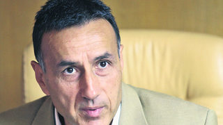 Дамян Лазаров, председател на Комисията <span class="highlight">за</span> защита на потребителите: Когато не сте сигурни, ползвайте консултанти на финансови услуги