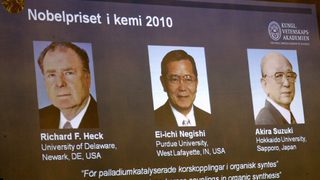 Американец и двама японци си поделиха "Нобела" за химия