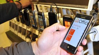 Анализатори очакват осемкратен ръст на интернет трафика от смартфони