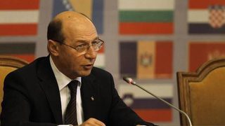 Бъсеску: Румъния ще е готова за влизане в Шенген следващата пролет