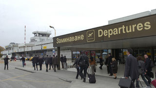 Търси се строител за новите авиотерминали във Варна и Бургас