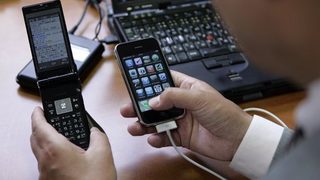 Създателите на Doom и <span class="highlight">Quake</span> пуснаха шутър за iPhone