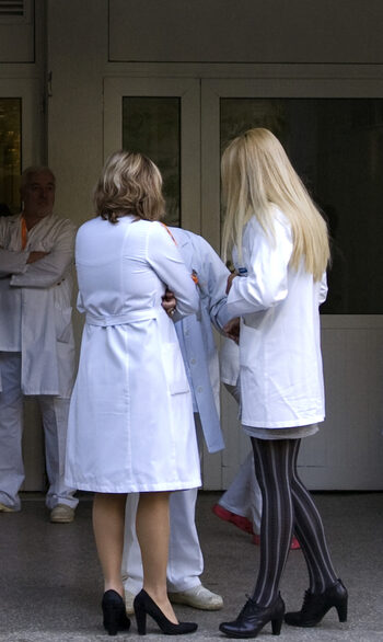 Лекари, санитари и 26 медицински сестри напуснаха врачанската многопрофилна болница