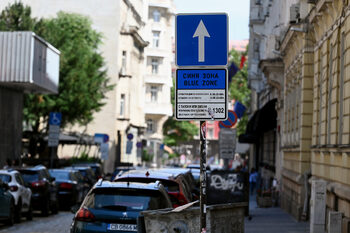 Върховният административен съд окончателно спря реформата на паркирането в София