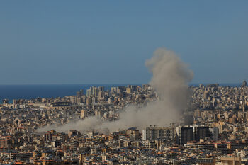 Израел ще разруши всички домове край границата с Ливан 