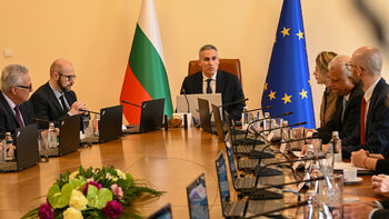 Правителството създаде кризисен щаб за контрол на цените на стоките и горивата