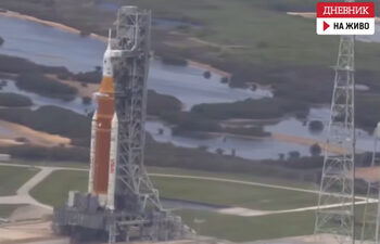 Видео на живо: Стартът на историческата мисия на НАСА 