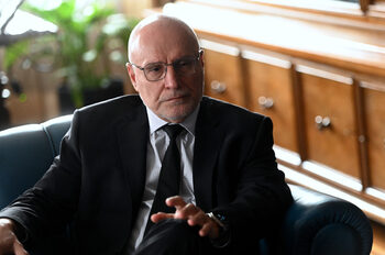 Заради войната БНБ очаква забавяне на икономическия растеж и по-висока инфлация