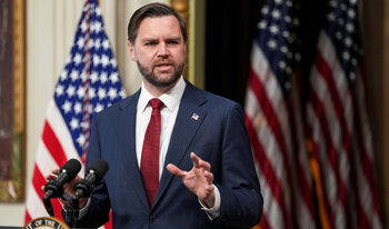 Вицепрезидентът на САЩ ще е в Будапеща дни преди съдбоносни избори