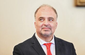 Предлага се културните дейци да се вписват в публичен регистър