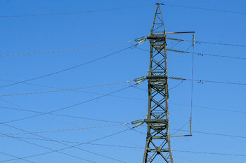 Регулаторът допълни наредбата за присъединяване към електрическата мрежа