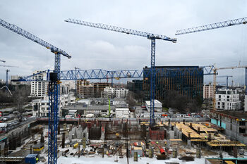 Пазарът на имоти преминава на друга предавка - купувачите бавно взимат решения