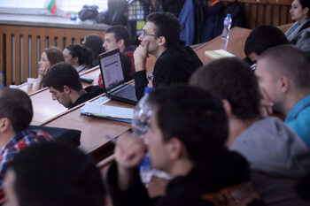 Университетски преподавател осъди държавен орган, опитал да го 