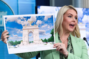 Тръмп ще строи Триумфална арка