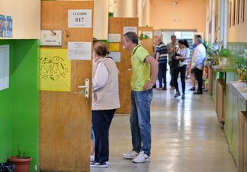 Гласуването ще продължи до 20 ч.