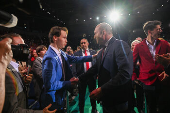 Кой за кого гласува: Радев печели и млади, и стари