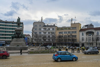 Портрет на избирателите: Радев почти изравни ПП-ДБ в София