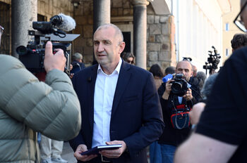 Румен Радев обяви очаквана победа и допусна управление с правителство на малцинството