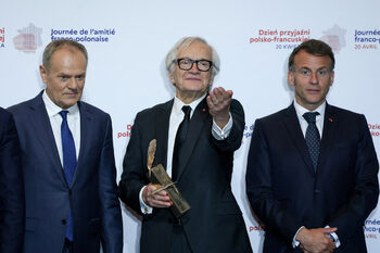 Франция и Полша засилват отбраната си с общ военен сателитен проект