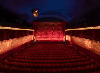 Битка за депутатски места, битка за медицинския факултет и една надежда за футбола