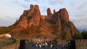 Белоградчишките скали отново се превръщат в сцена под открито небе