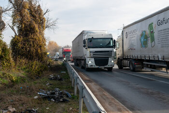 Прокуратурата обвини шофьора на автобуса, блъснал се на 