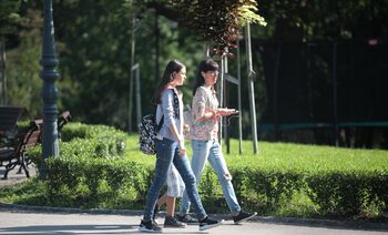 Седмицата започва със слънце