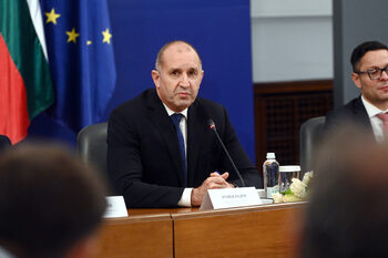 Брюксел ще започне процедура по прекомерен дефицит срещу България, обяви Радев