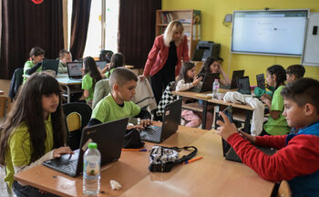 Кабинетът отне финансовите резерви на държавните у